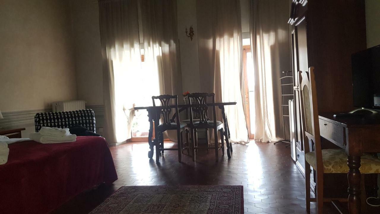B&B I Rinascimenti ฟลอเรนซ์ ภายนอก รูปภาพ